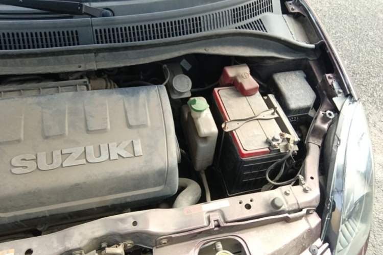 Used Suzuki Swift 2013 1.5L Automatic Standard Edition Engine Bay Left