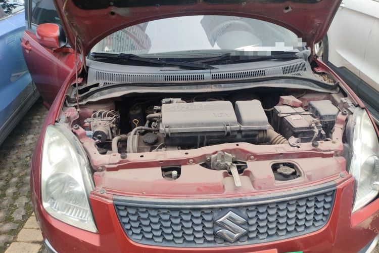 Used Suzuki Swift 2013 1.3L Manual Value Edition Engine Bay Right