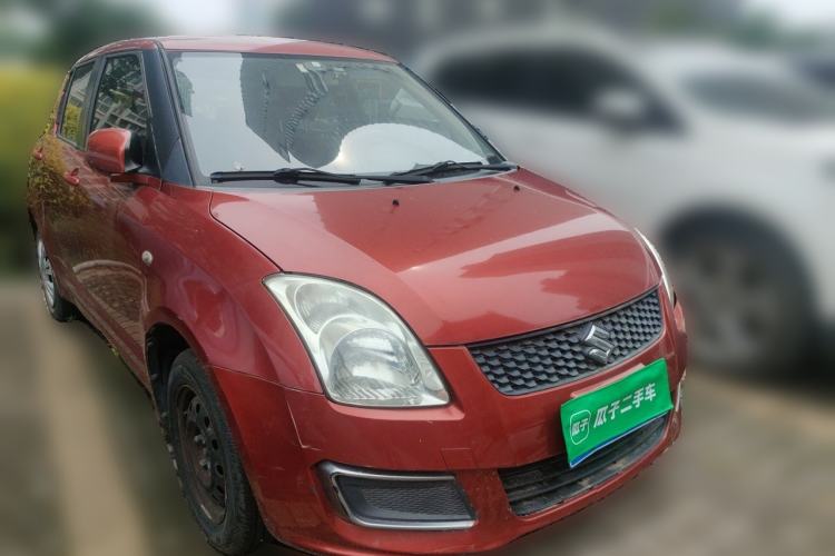Used Suzuki Swift 2013 1.3L Manual Value Edition Front Right 45 Deg