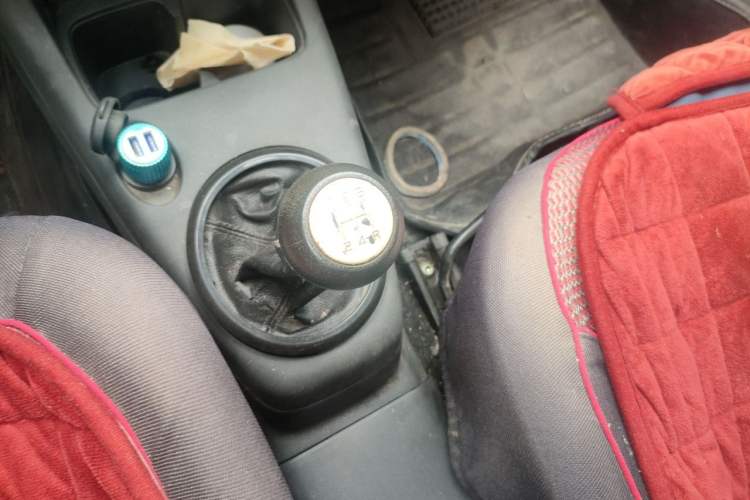 Used Suzuki Swift 2013 1.3L Manual Value Edition Gear Lever
