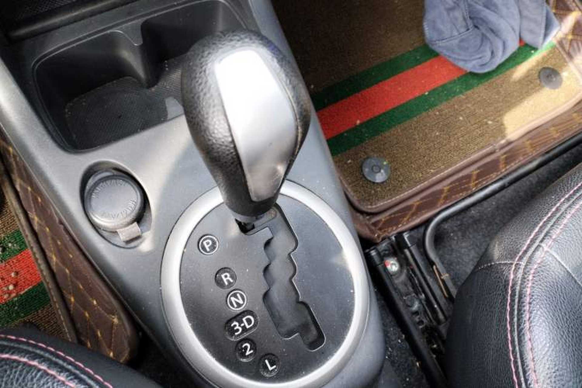 Used Suzuki Swift 2013 1.5L Automatic 20th Anniversary Limited Edition Gear Lever