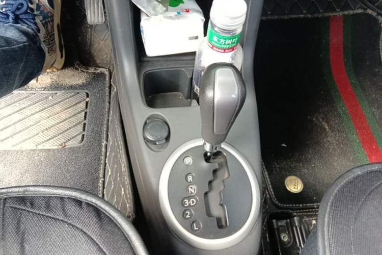 Used Suzuki Swift 2013 1.5L Automatic Standard Edition Gear Lever