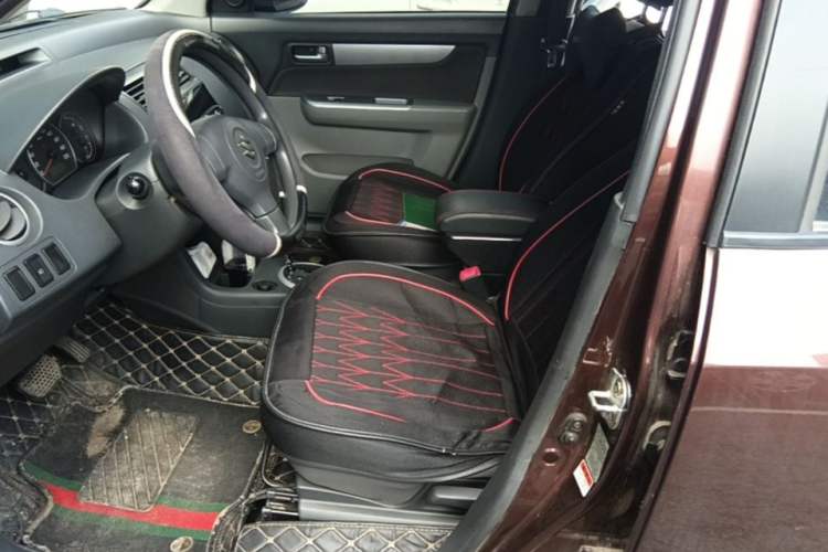 Used Suzuki Swift 2013 1.5L Automatic Standard Edition Left Front Seat
