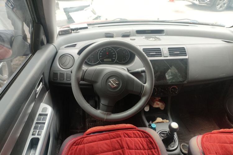 Used Suzuki Swift 2013 1.3L Manual Value Edition Steering Wheel
