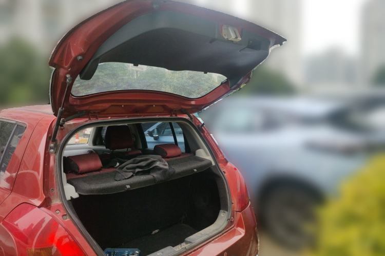 Used Suzuki Swift 2013 1.3L Manual Value Edition Trunk