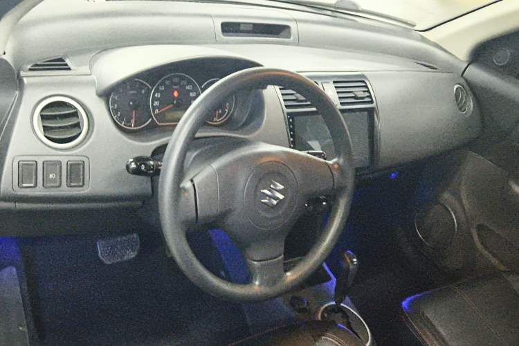 Used Suzuki Swift 2013 1.5L Automatic 20th Anniversary Limited Edition Center Console