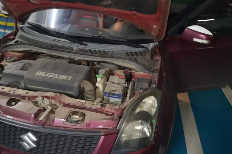 Used Suzuki Swift 2013 1.5L Automatic Standard Edition Engine Bay Left