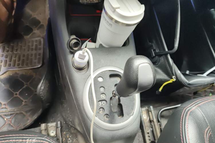 Used Suzuki Swift 2013 1.5L Automatic 20th Anniversary Limited Edition Gear Lever