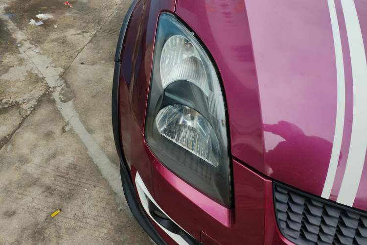 Used Suzuki Swift 2013 1.5L Automatic 20th Anniversary Limited Edition Right Front Headlight