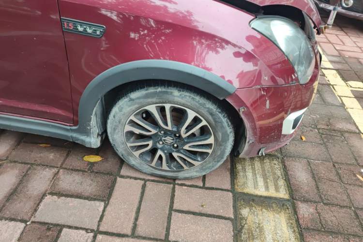 Used Suzuki Swift 2013 1.5L Automatic 20th Anniversary Limited Edition Right Front Wheel Hub