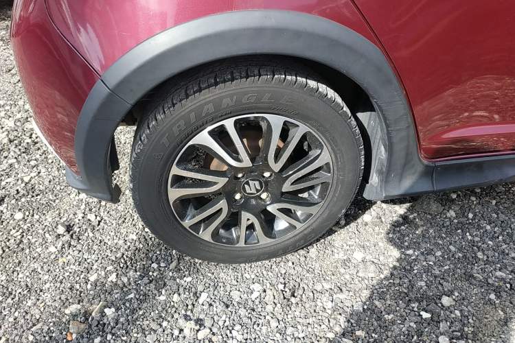 Used Suzuki Swift 2013 1.5L Manual 20th Anniversary Limited Edition Right Rear Wheel Hub