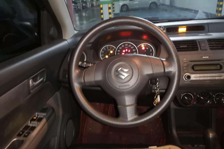 Used Suzuki Swift 2013 1.5L Automatic Standard Edition Steering Wheel