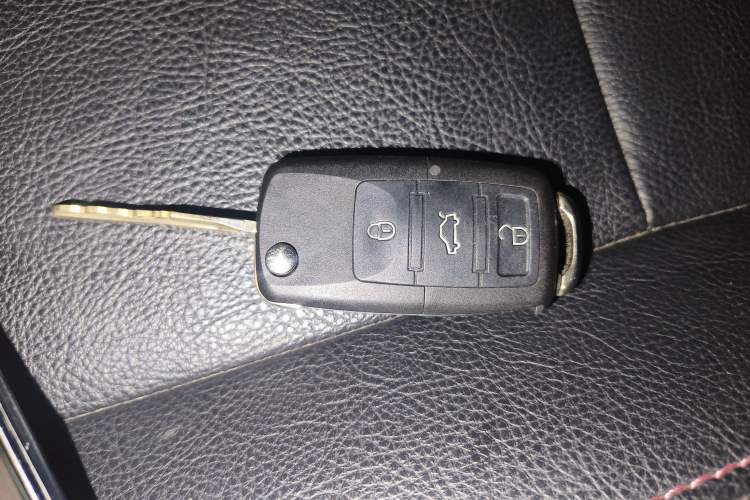 Used Suzuki Swift 2013 1.5L Automatic 20th Anniversary Limited Edition Vehicle Key