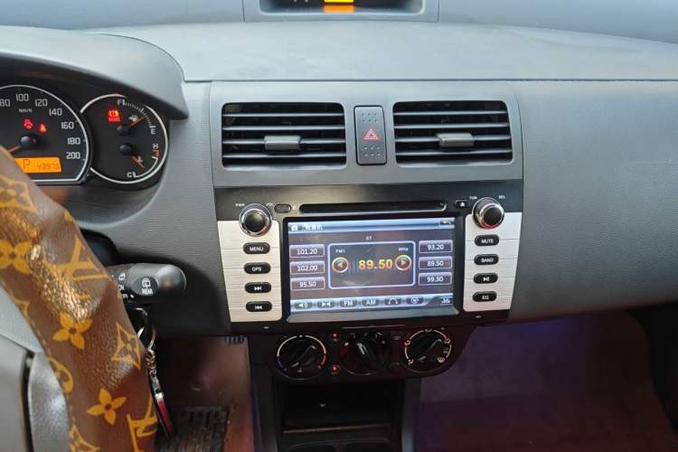 Used Suzuki Swift 2013 1.5L Automatic 20th Anniversary Limited Edition Audio And AC Panel