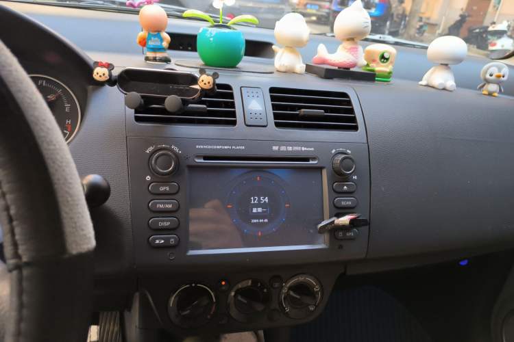 Used Suzuki Swift 2013 1.5L Automatic 20th Anniversary Limited Edition Audio And AC Panel
