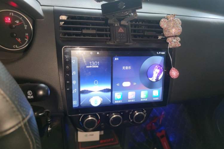 Used Suzuki Swift 2013 1.5L Manual 20th Anniversary Limited Edition Audio And AC Panel