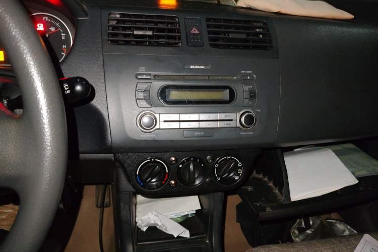 Used Suzuki Swift 2013 1.5L Manual Standard Edition Audio And AC Panel