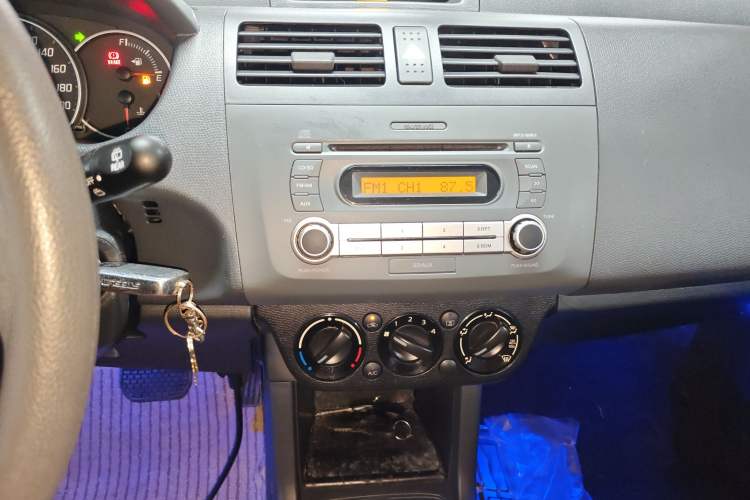 Used Suzuki Swift 2013 1.5L Automatic 20th Anniversary Limited Edition Audio And AC Panel