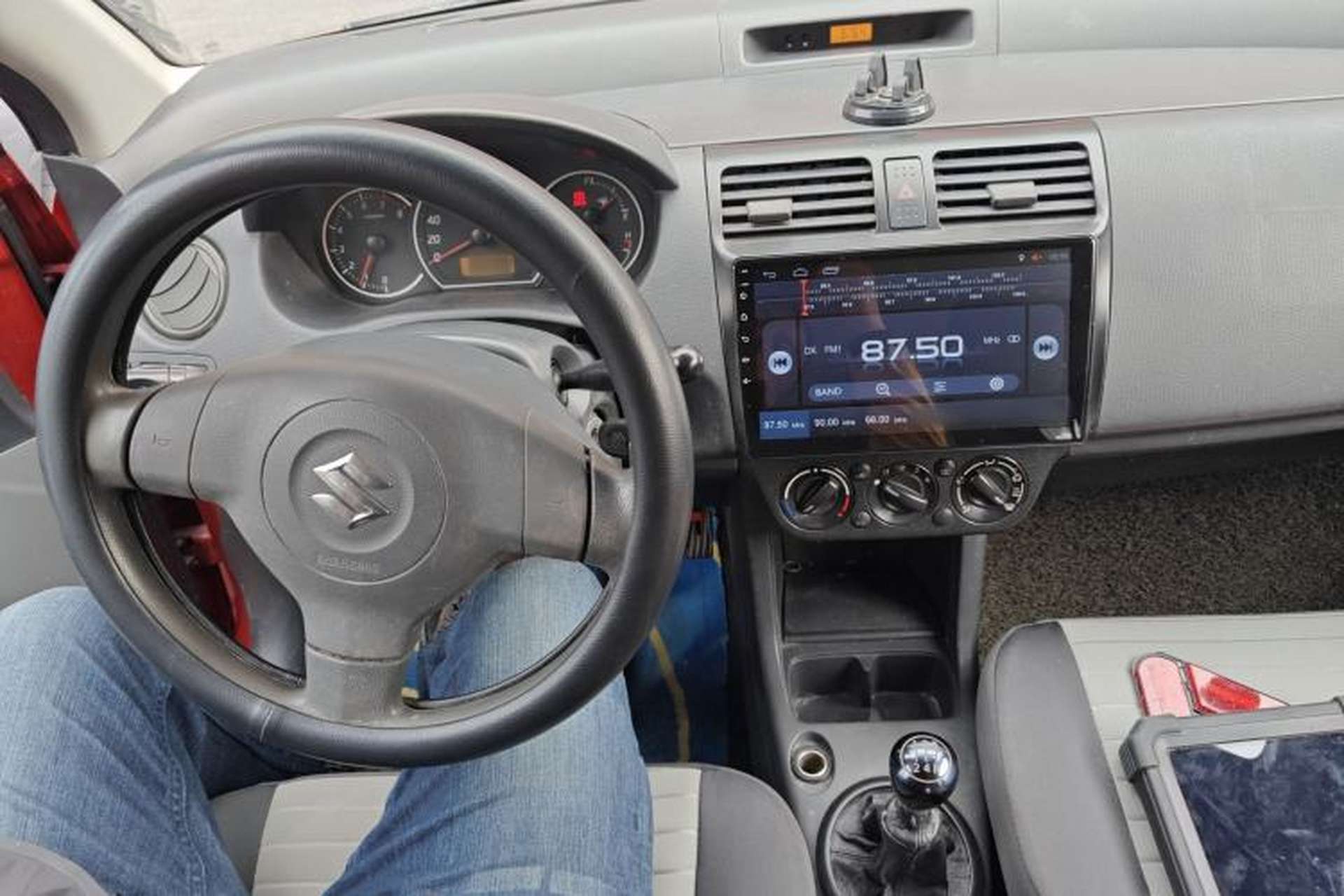 Used Suzuki Swift 2013 1.3L Manual Value Edition Center Console