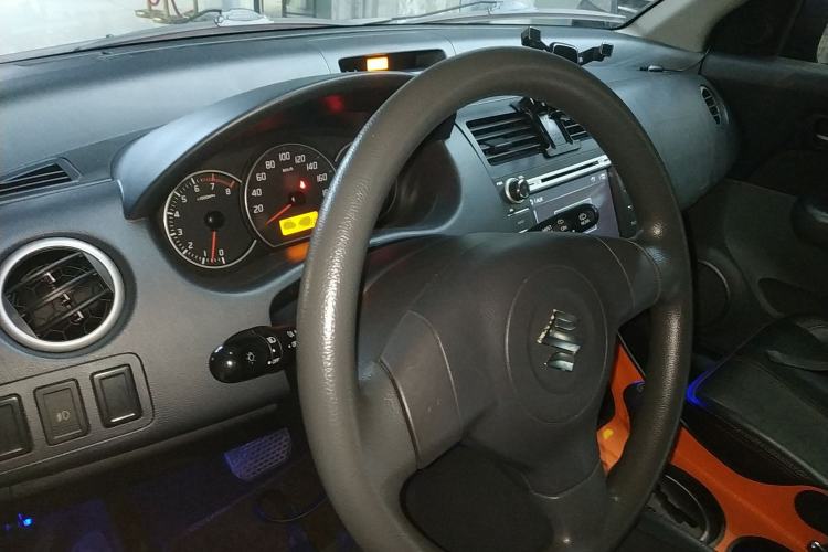 Used Suzuki Swift 2013 1.5L Automatic 20th Anniversary Limited Edition Center Console