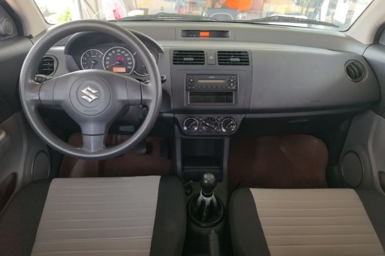Used Suzuki Swift 2013 1.3L Manual Value Edition Center Console