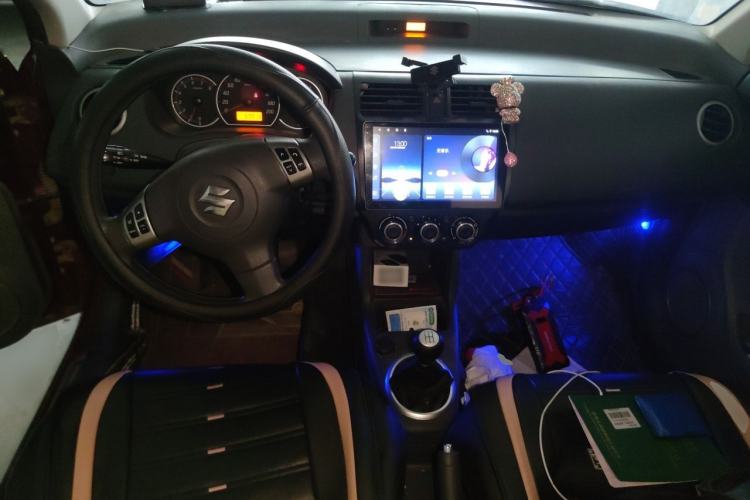 Used Suzuki Swift 2013 1.5L Manual 20th Anniversary Limited Edition Center Console