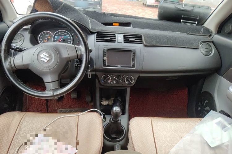 Used Suzuki Swift 2013 1.3L Manual Value Edition Center Console