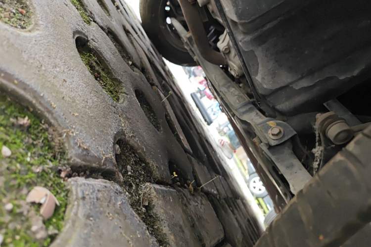 Used Suzuki Swift 2013 1.3L Manual Value Edition Chassis Front Left