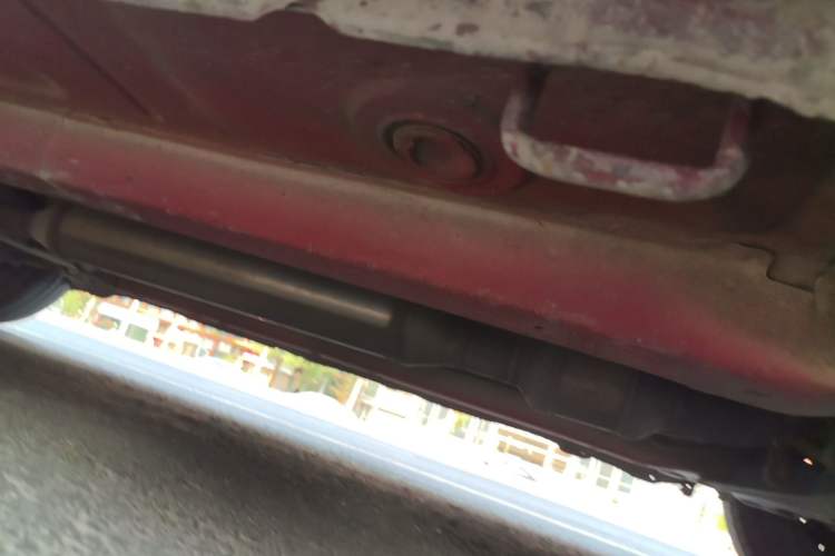 Used Suzuki Swift 2013 1.3L Manual Value Edition Chassis Front Right