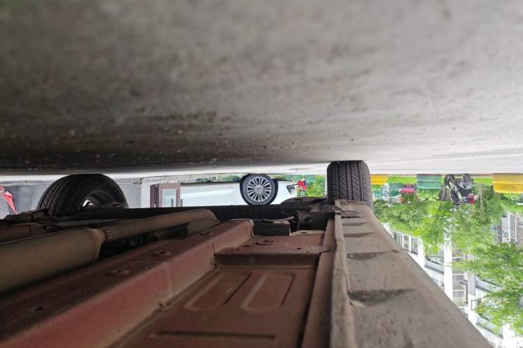 Used Suzuki Swift 2013 1.5L Automatic Standard Edition Chassis Front Right