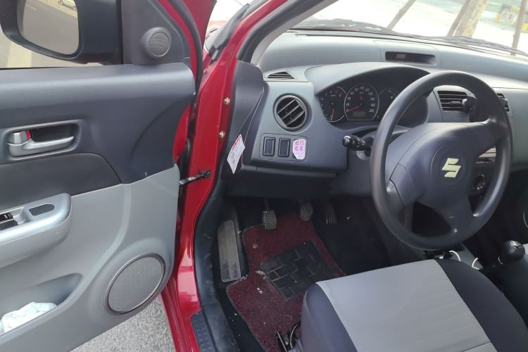 Used Suzuki Swift 2013 1.3L Manual Value Edition Driver Seat