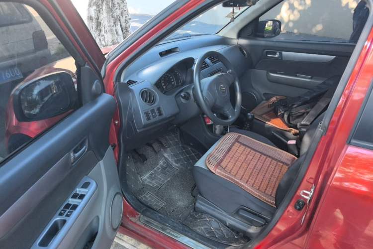 Used Suzuki Swift 2013 1.3L Manual Value Edition Driver Seat