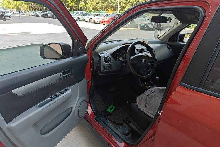 Used Suzuki Swift 2013 1.5L Automatic Standard Edition Driver Seat
