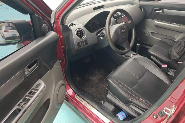 Used Suzuki Swift 2013 1.5L Automatic 20th Anniversary Limited Edition Driver Seat