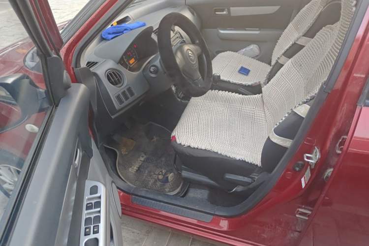 Used Suzuki Swift 2013 1.3L Manual Value Edition Driver Seat