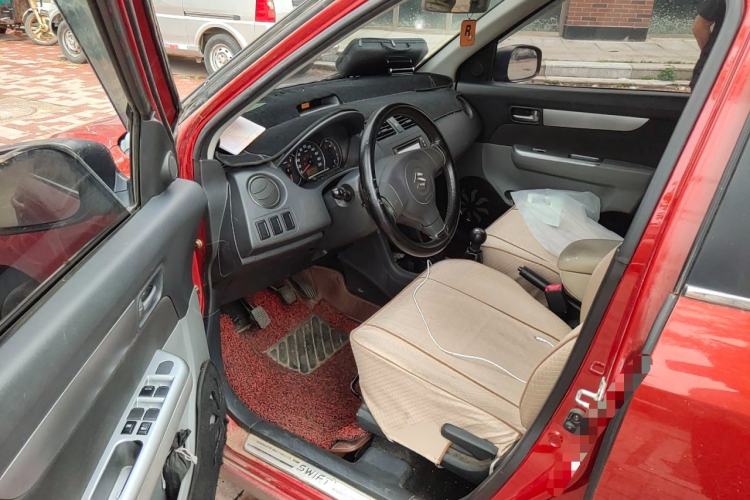 Used Suzuki Swift 2013 1.3L Manual Value Edition Driver Seat