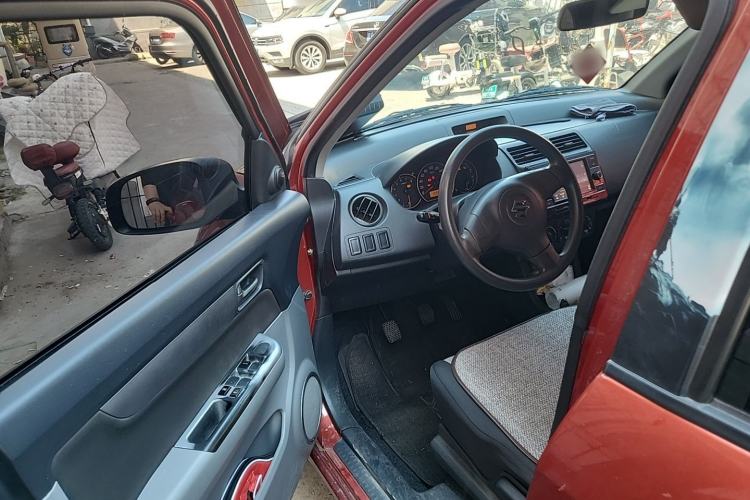 Used Suzuki Swift 2013 1.3L Manual Value Edition Driver Seat