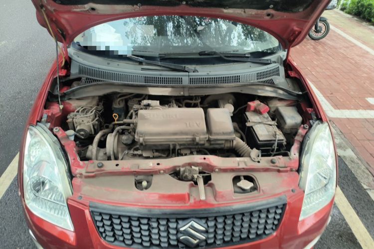 Used Suzuki Swift 2013 1.3L Manual Value Edition Engine Bay
