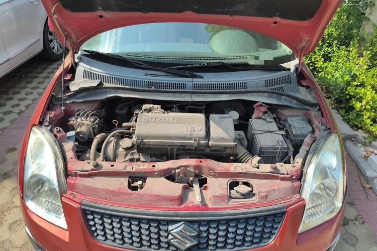 Used Suzuki Swift 2013 1.3L Manual Value Edition Engine Bay
