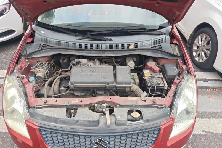 Used Suzuki Swift 2013 1.3L Manual Value Edition Engine Bay