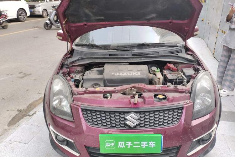 Used Suzuki Swift 2013 1.5L Automatic Sport Edition Engine Bay