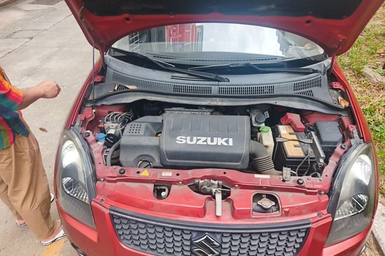 Used Suzuki Swift 2013 1.5L Automatic Standard Edition Engine Bay