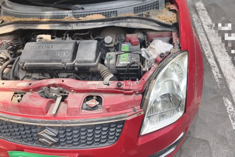 Used Suzuki Swift 2013 1.3L Manual Value Edition Engine Bay Left