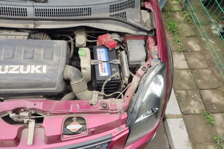 Used Suzuki Swift 2013 1.5L Manual 20th Anniversary Limited Edition Engine Bay Left