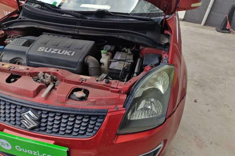 Used Suzuki Swift 2013 1.5L Automatic Standard Edition Engine Bay Left