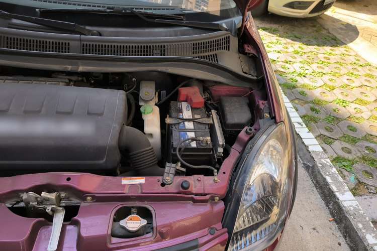 Used Suzuki Swift 2013 1.5L Automatic 20th Anniversary Limited Edition Engine Bay Left