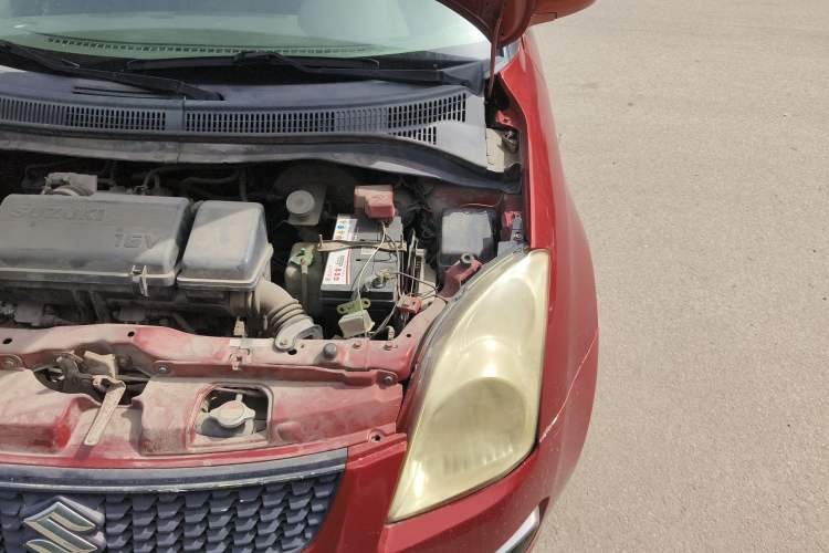 Used Suzuki Swift 2013 1.3L Manual Value Edition Engine Bay Left