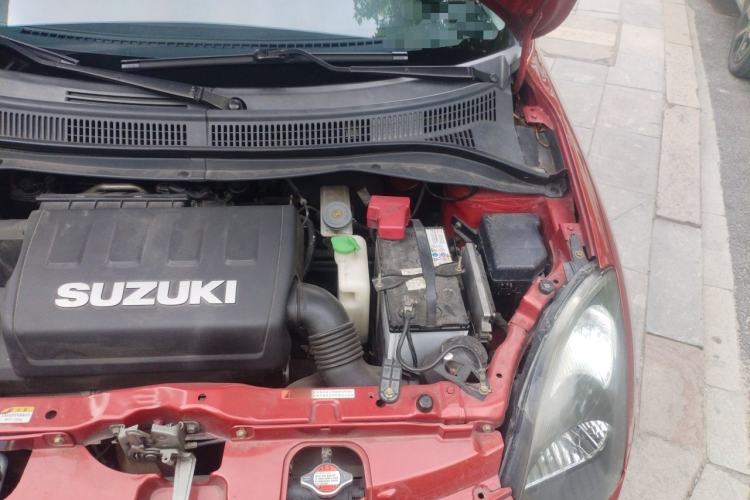 Used Suzuki Swift 2013 1.5L Automatic Standard Edition Engine Bay Left