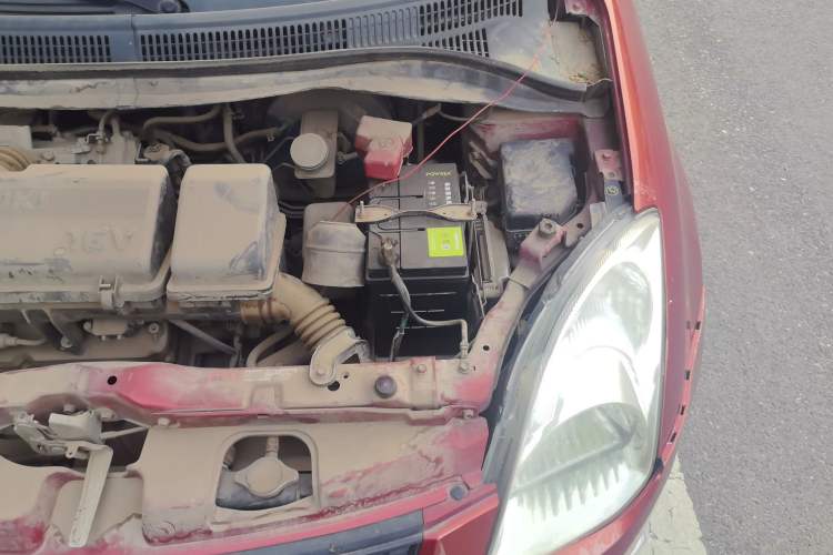 Used Suzuki Swift 2013 1.3L Manual Value Edition Engine Bay Left