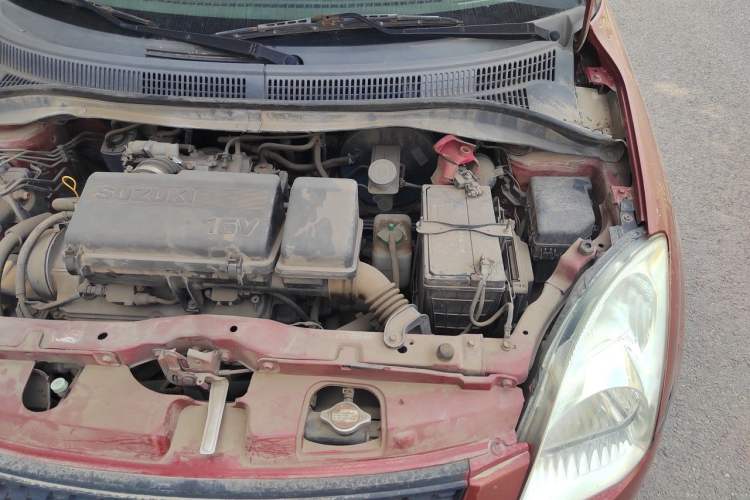 Used Suzuki Swift 2013 1.3L Manual Value Edition Engine Bay Left